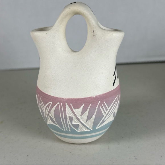 Vintage 1989 Mesa Verda Pottery Set Of 2 Native American Wedding Jugs. Signed 4” - Picture 2 of 8